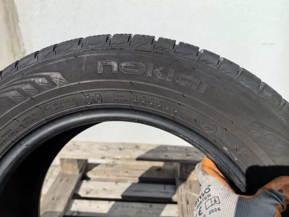 215/60/16 Нокиан ДОТ 2010 г - Само 1 брой гума