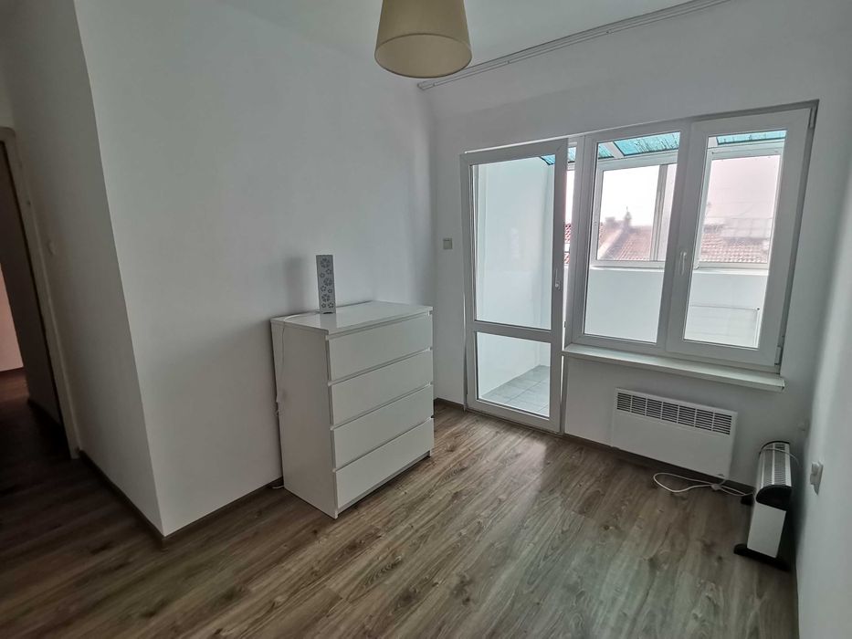 Дава се под наем Двустаен апартамент в Бургас, Възраждане - 55 кв.м за 357 € - Снимка #5