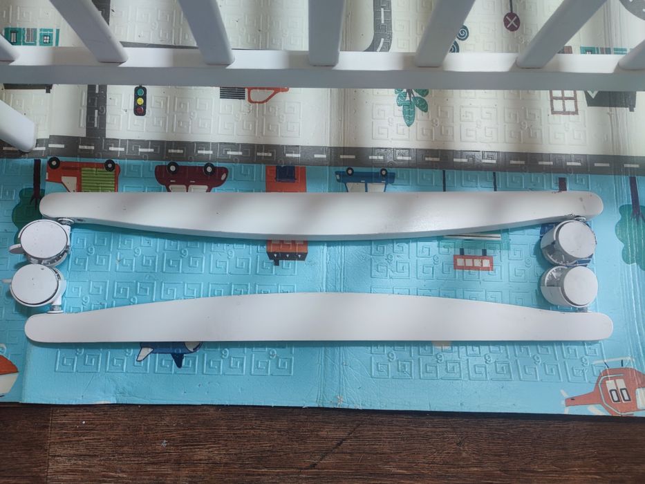 Продам детскую кроватку б/у