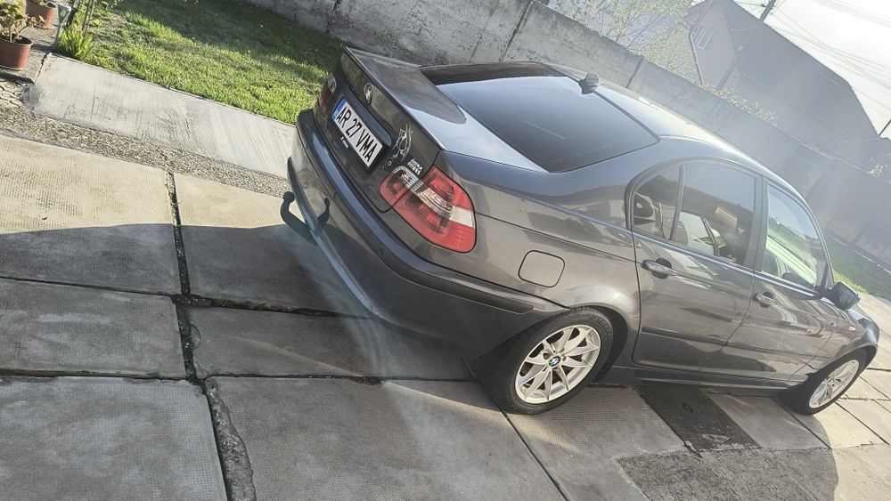 Vând BMW 320 D  facelift