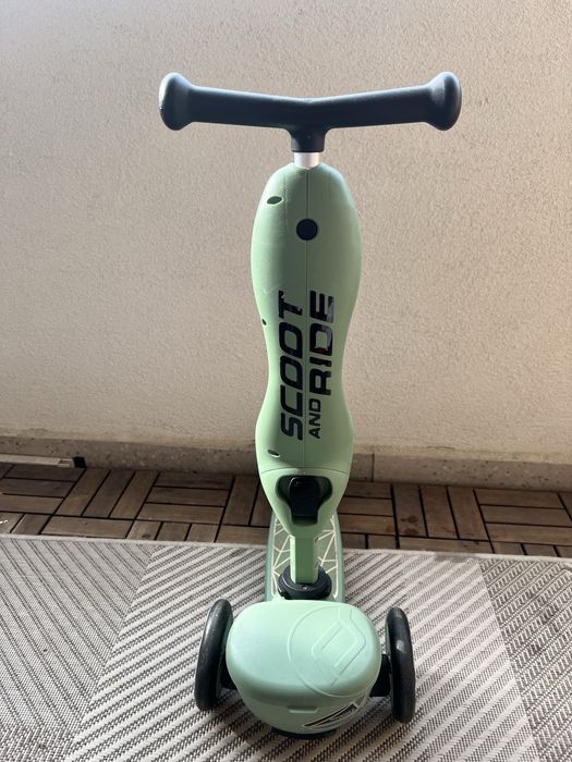 Trotineta scoot and ride multifunctionala