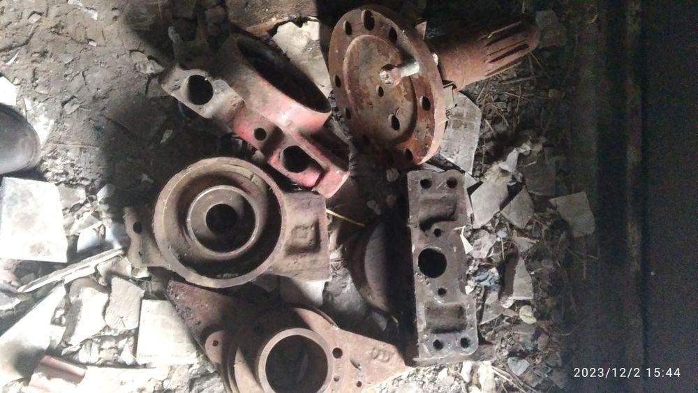 Детали  на трактор Т4