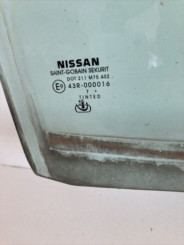 Стъкло за предна дясна врата за Nissan Pathfinder (2009)