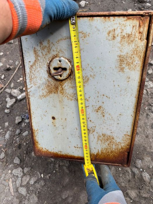 сейф металлический