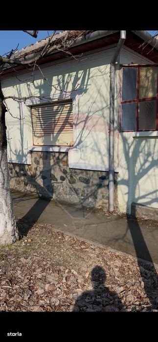 OCAZIE!!! Casă 2 camere cu centrala  zona Gai teren 1230 mp + garaj