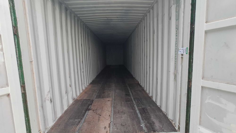 SPACEHUB - depozitare in containere maritime de 12 m, self storage