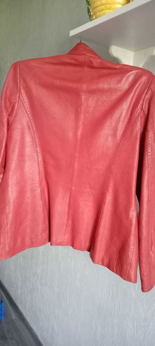 Кожаная куртка  48р.