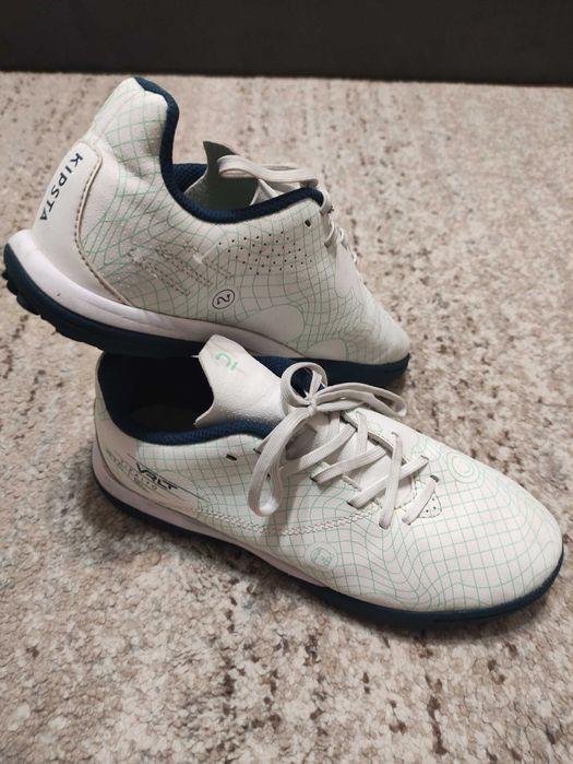 Детски стоножки за футбол Decathlon/Декатлон размер 36 , 23.5 см.