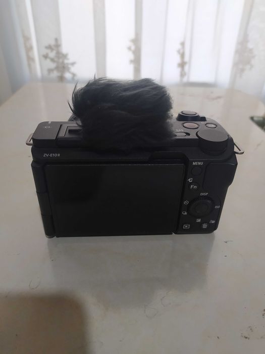 Sony ZV E10 ll kit yangi koropka dokument