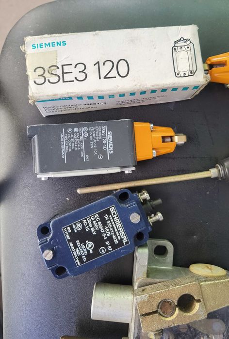 Difuzoare,microfoane,relee,limitatoare