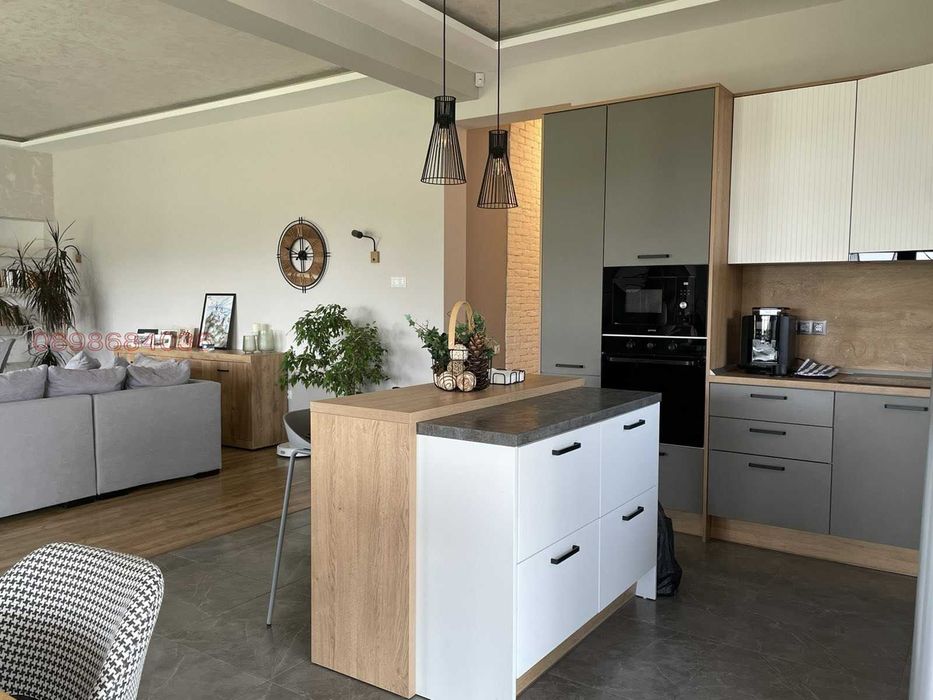 Луксозна къща на 20 минути от София по АМ Струма