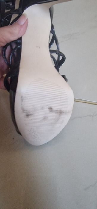 Sandale Guess cu toc inalt