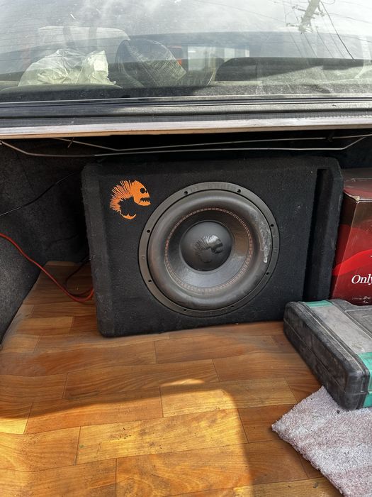 Продам Саббуфер  почти новый