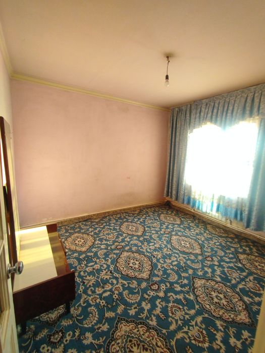 Андижон Шахар Чоргузар Махалласида якка домда 3хонали квартира сотилад