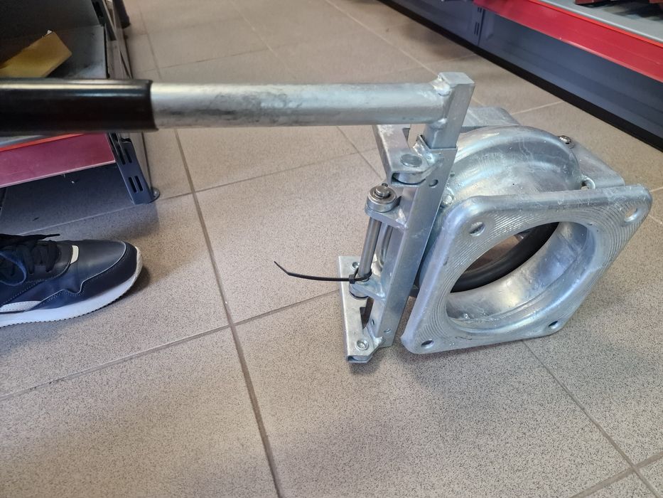 Cupla vidanja cu flansa 6 toli import Italia preț 980 lei se poate tri