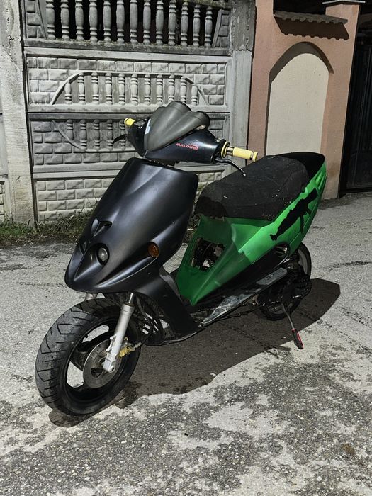 Vand malaguti f12 sau schimb cu cross