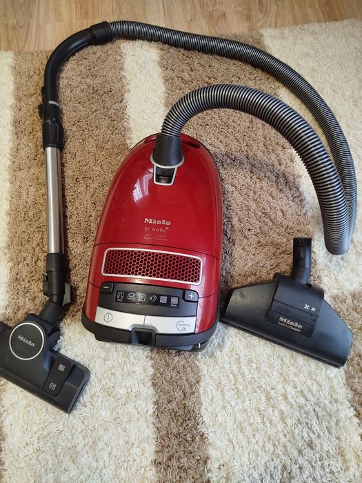 Прахосмукачка  Miele S8 Cat&Dog 2200w