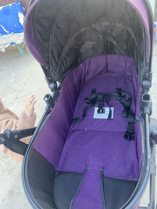 Коляска прогулочная прочная  люлька снимается