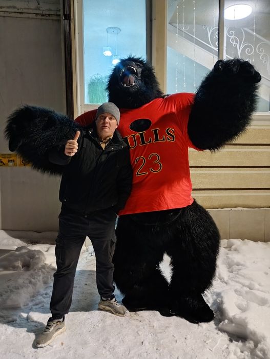 Поздравление от мишки, гориллы,чебурашки