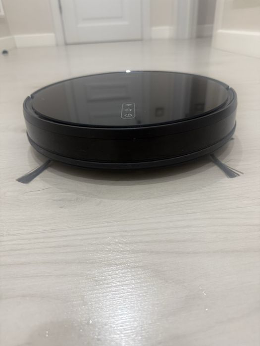 Робот пылесос lydsto