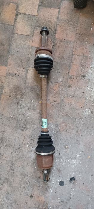 Лява полуоска Kia Stonic Rio