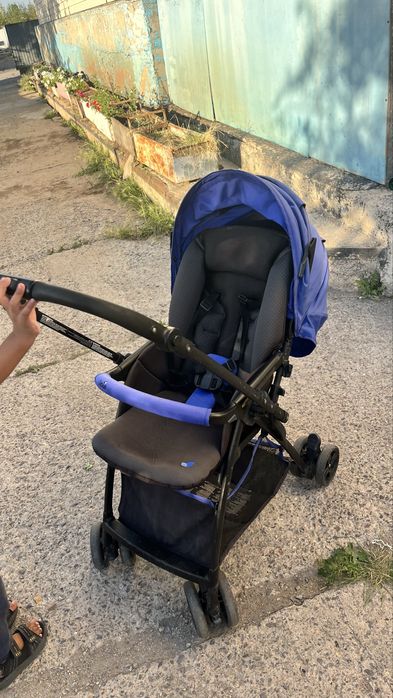 Продам коляску Joie срочно