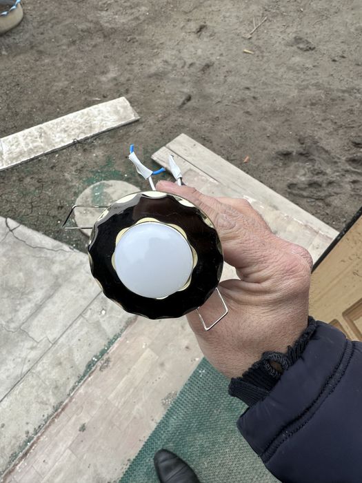 Светильник потолочный