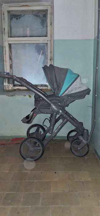 Продам детскую коляску