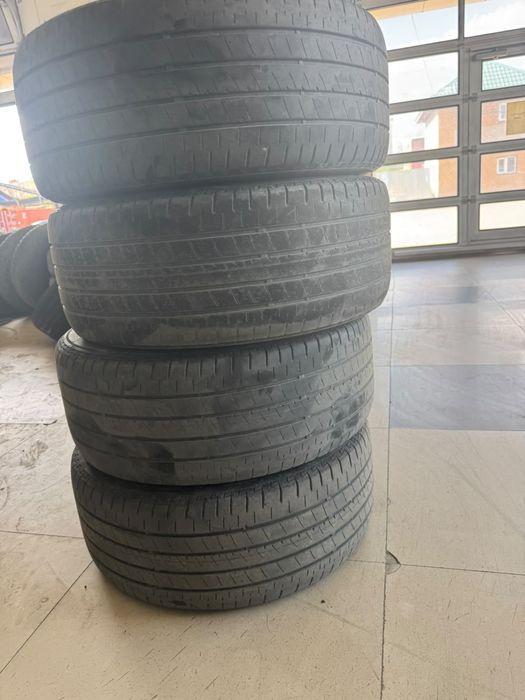 Продам шины R18 235/45