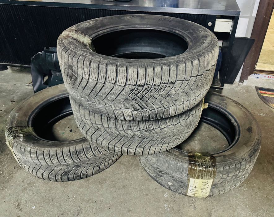 Шины зимние Pirelli продам