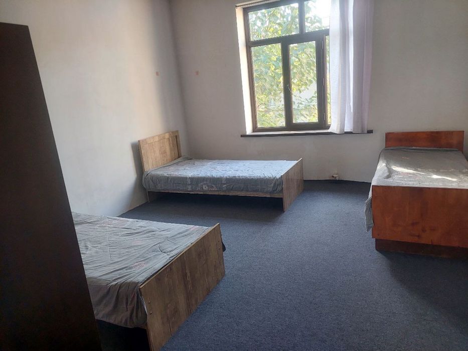 Медгородок  Янги Тошмига якин  хай тек 2 этажли уй