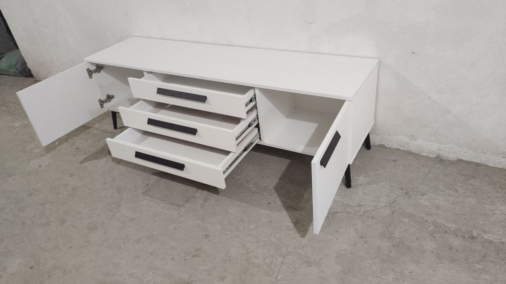 ТВ ТУМБА. 160см. Новая!