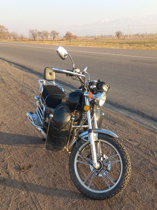 Мотоцыкл Suzuki Gsx 200cc