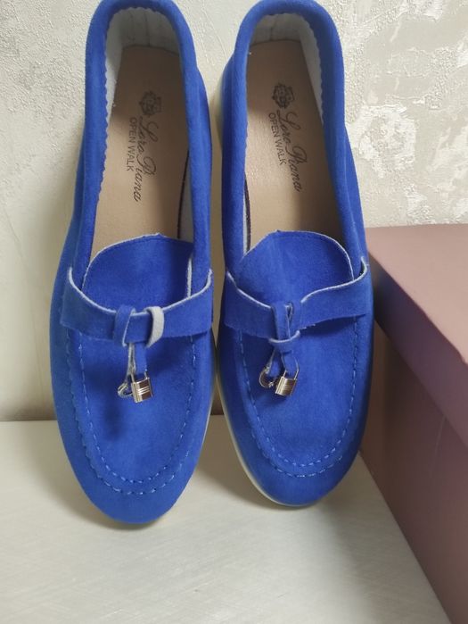 Продам лоферы 38-39р