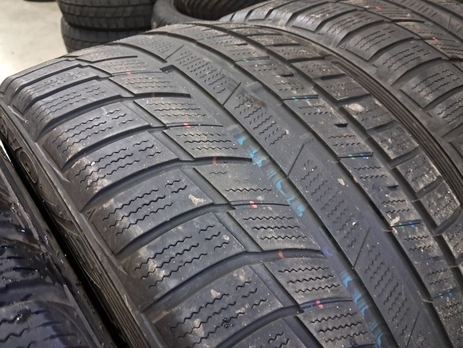 Anvelope second iarna 245 35 R18/ 225 40 R18