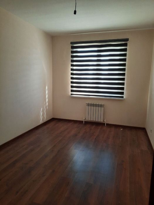 Сергили чоштепа метрони биринчи бекати 2хона 57ярим