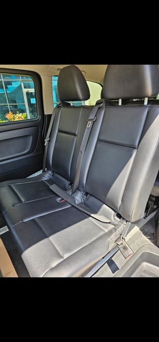 Седалки + под и релси за вито  w447