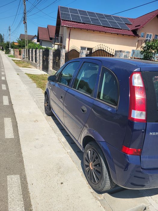 Vând Opel meriva a 1.6 automata