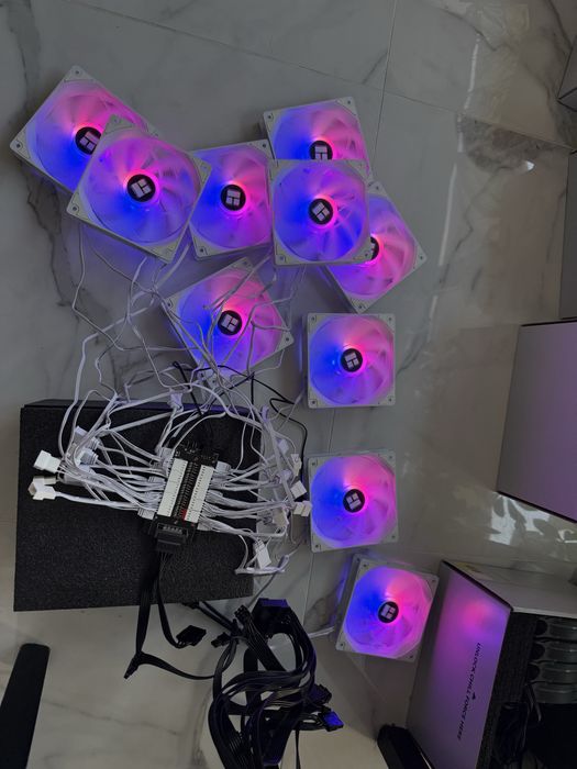Vand schimb ventilatoare pc 120 mm negre si albe ARGB RGB si simple