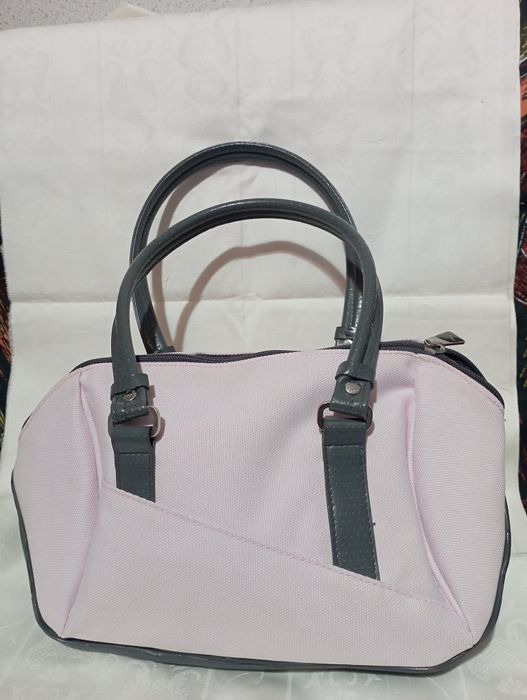 Y2K чанта на Puma