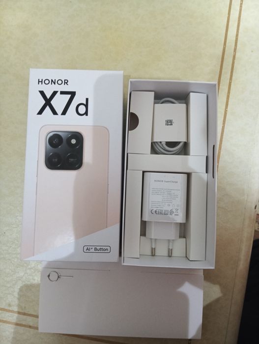 Honor X7D 8/256 Pochti Yengi