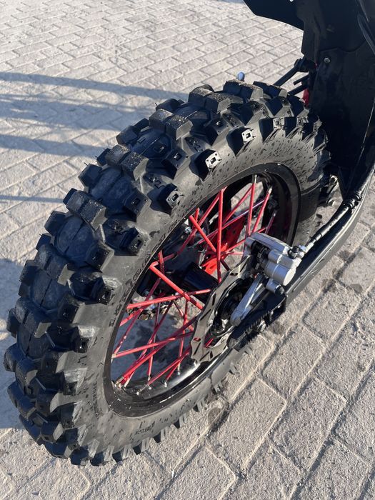 Эндуро мотоцикл.