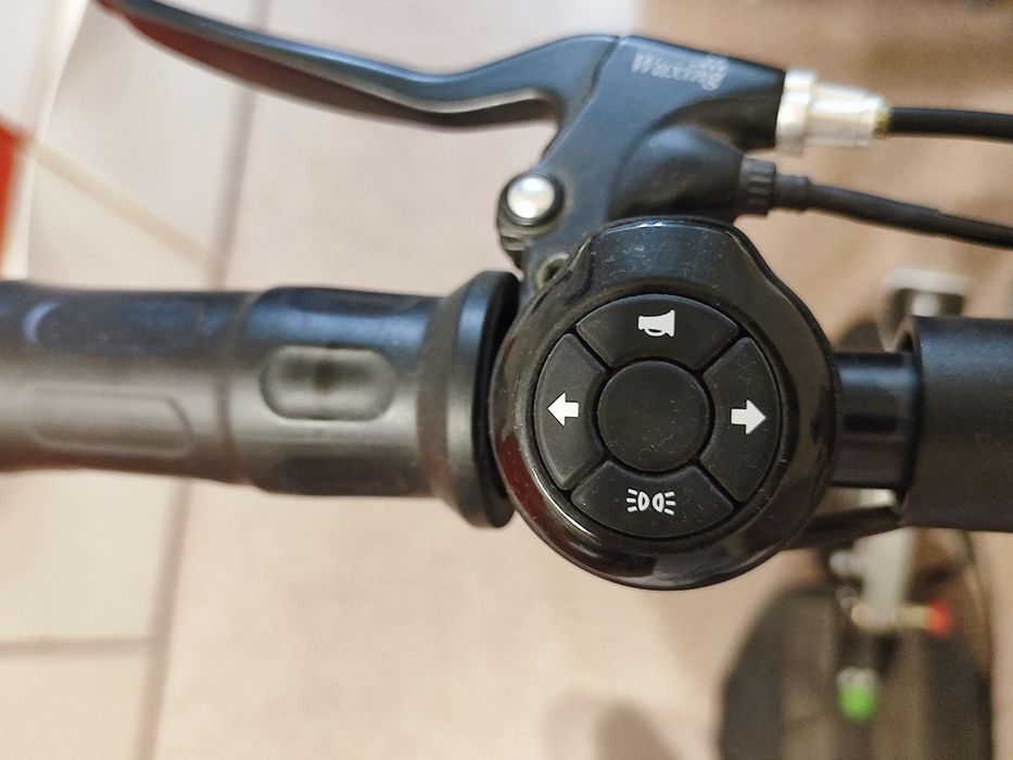 Электросамокат по типу kugoo m4 pro