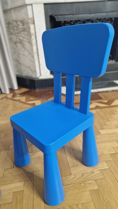 Продам детский стол и стульчик IKEA