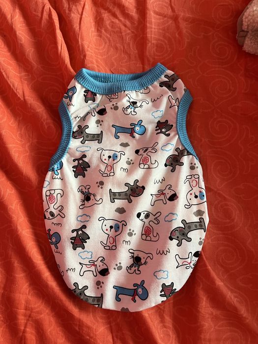 Дрешка за кученце малко