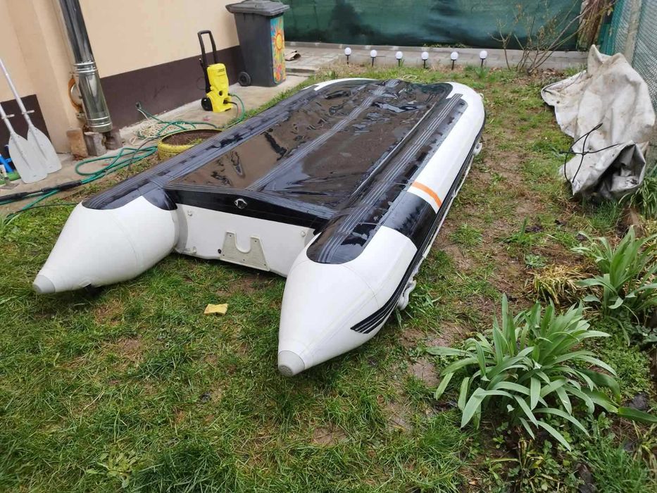 Надуваема лодка Zander 390AL