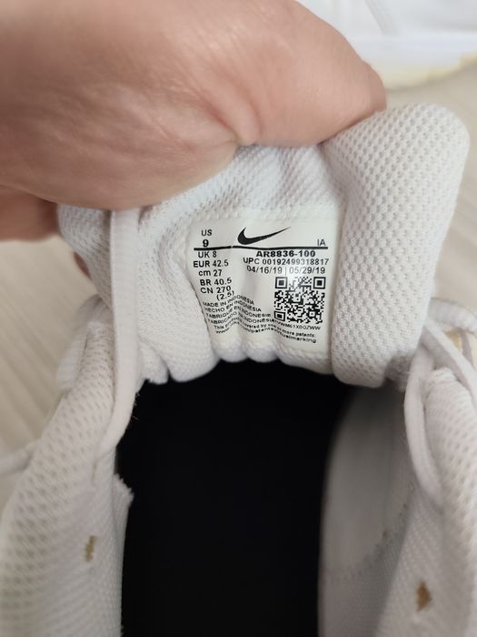 Vând ghete tenis Nike