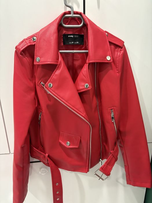 Червено яке от еко кожа