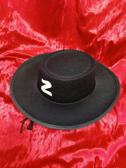 Шляпы маскарадные, карнавальные в наличии, Зорро, шериф, пират