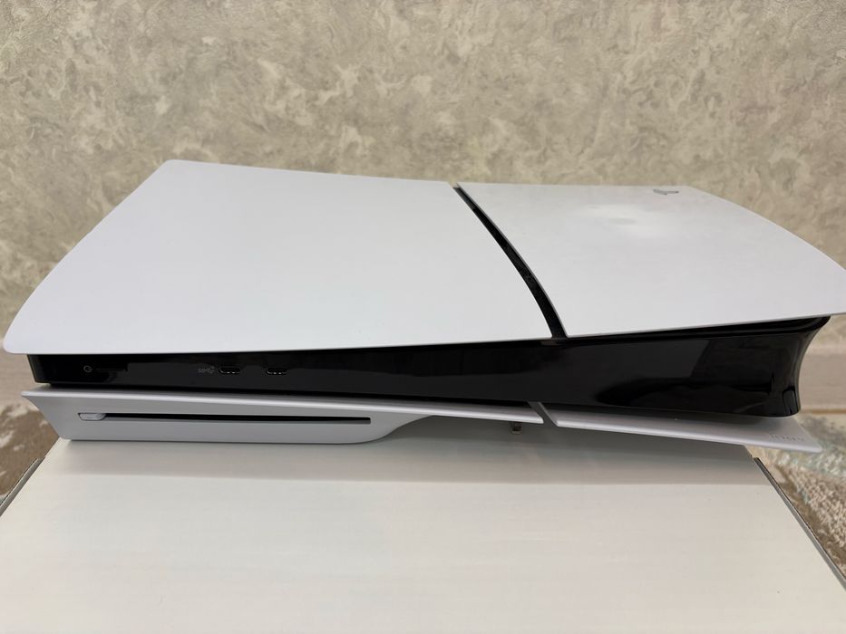 PlayStation 5 Slim на 1 ТБ с дисководом